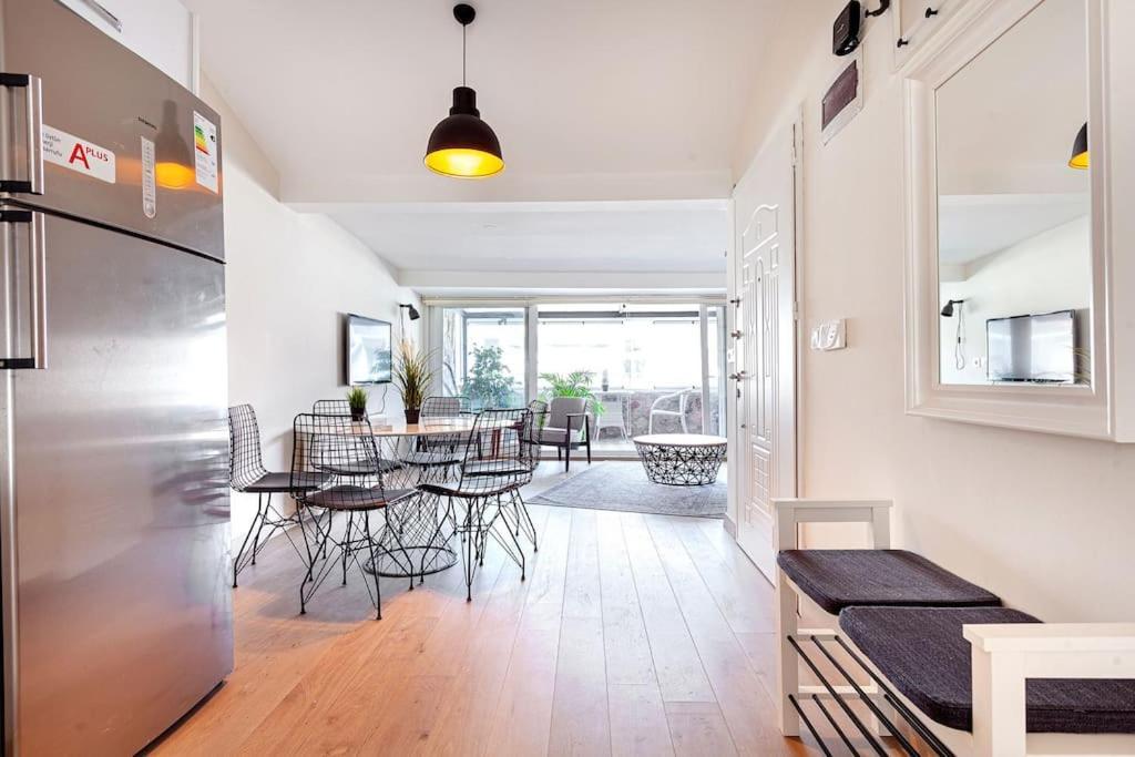 Prime Location With Terrace İstanbul