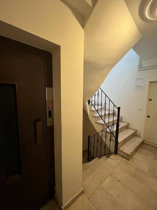 Prime Location With Terrace Daire İstanbul