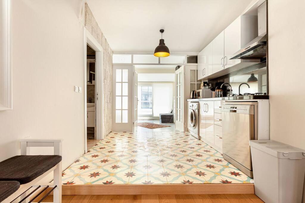 Prime Location With Terrace İstanbul